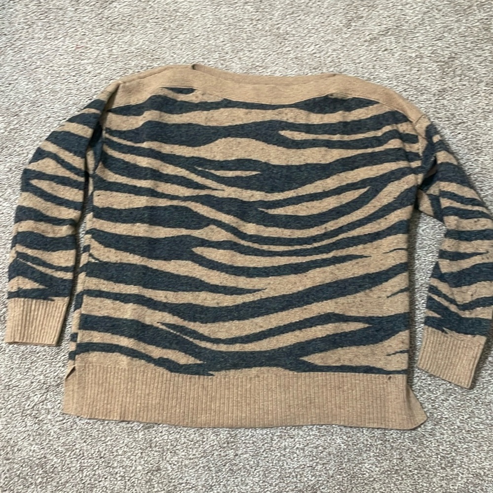Loft adorable sweater